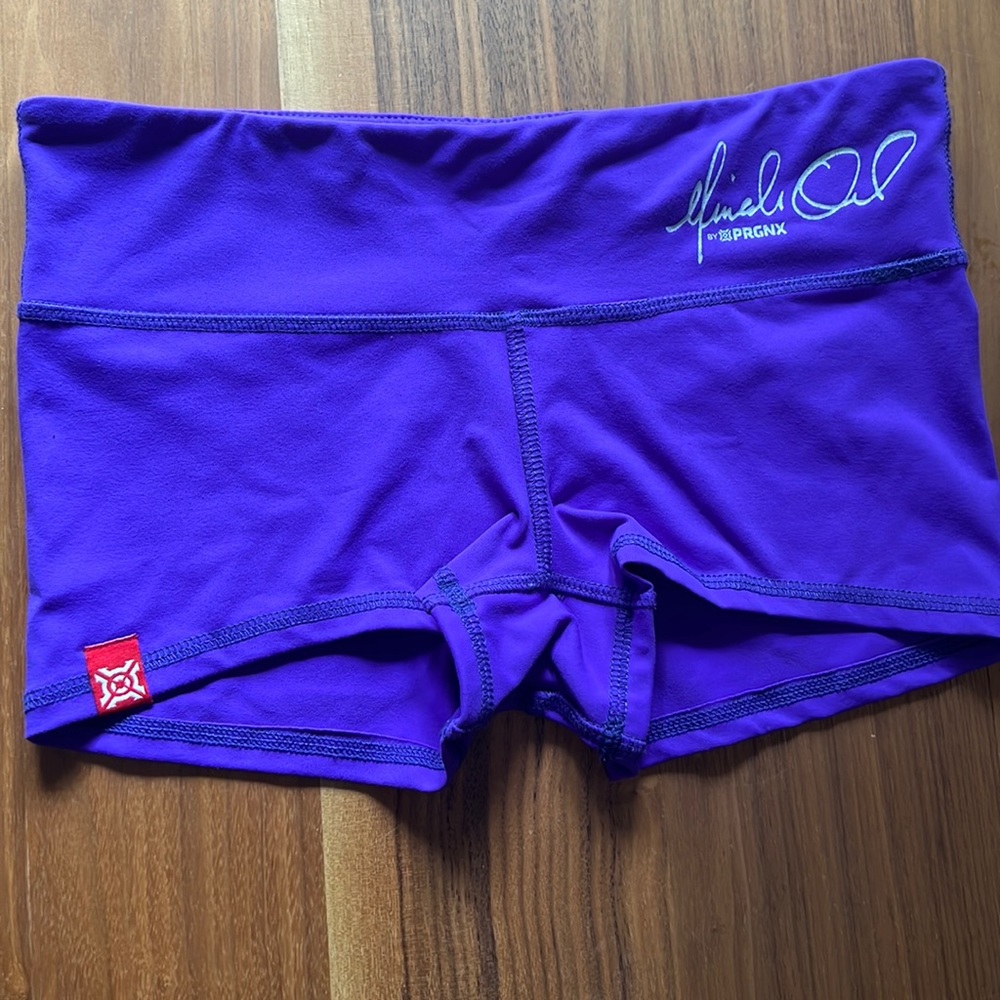 Progenex Booty Shorts 2.5” - Size M (fits like a small) - Gently used.